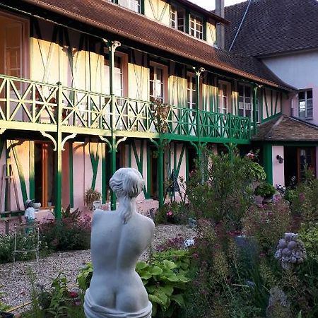 La Maison Rose Saint-Pierre-d'Autils المظهر الخارجي الصورة