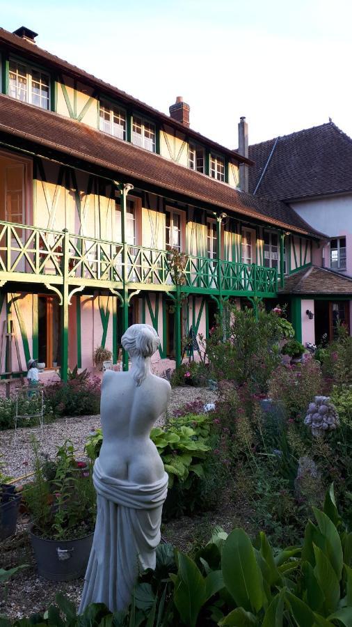 La Maison Rose Saint-Pierre-d'Autils المظهر الخارجي الصورة